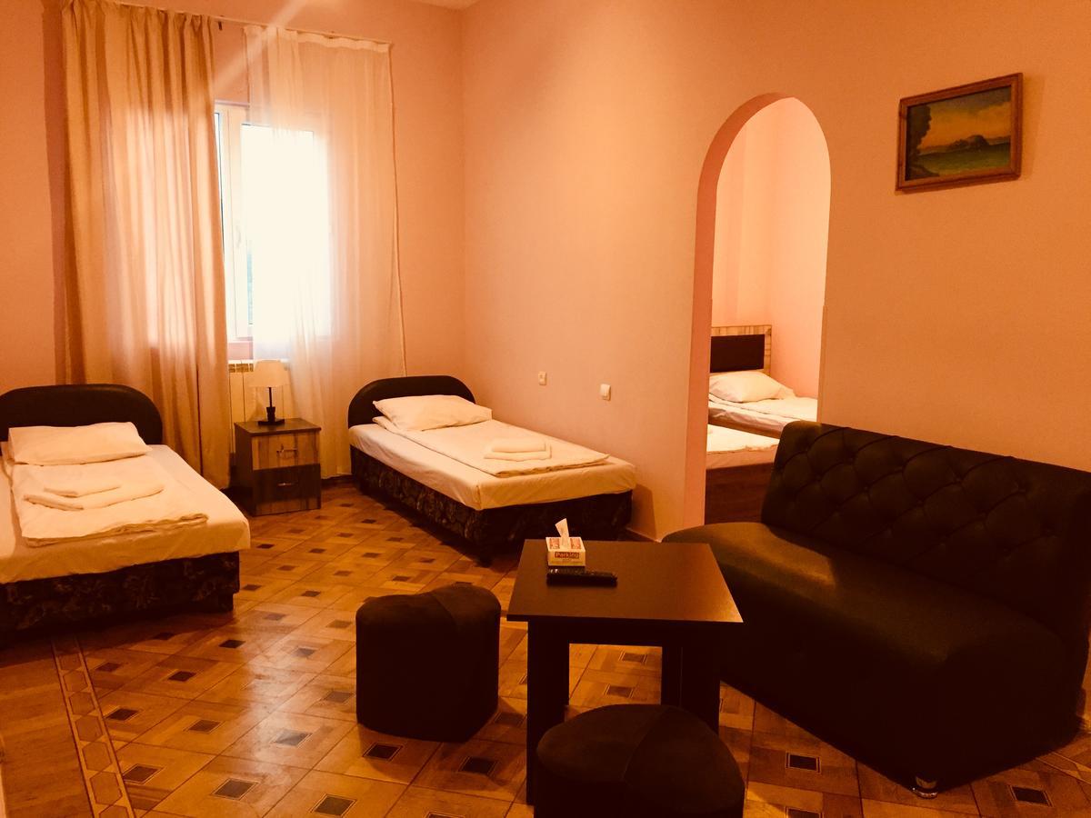 Bloor Hotel Jerevan Eksteriør bilde