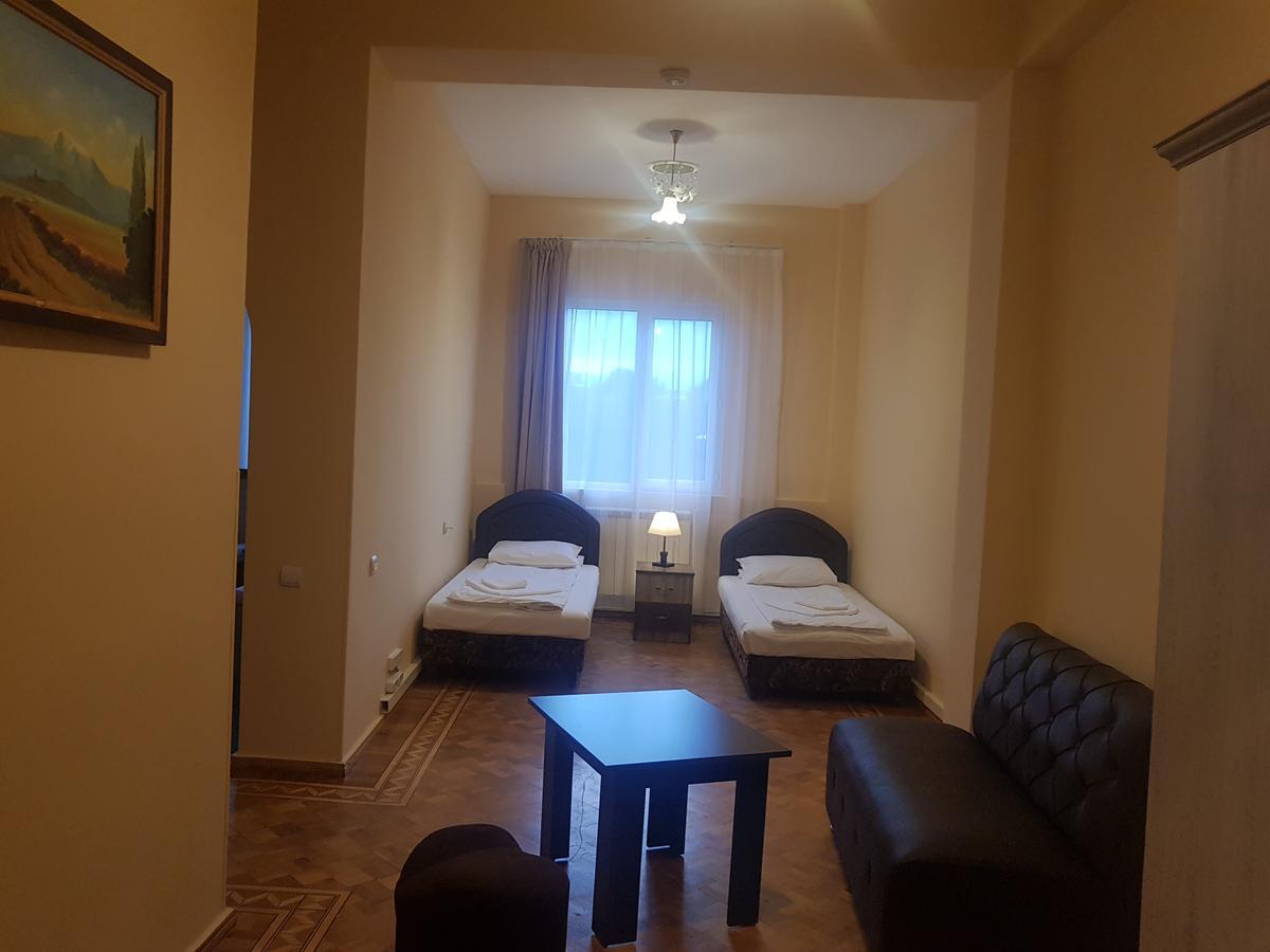 Bloor Hotel Jerevan Eksteriør bilde